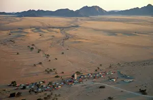 Sesriem: Sossusvlei Lodge - near Sesriem at the edge of