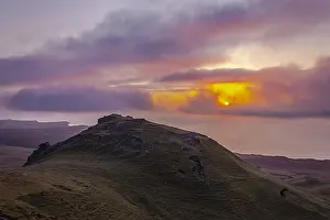 Trotternish: Sound of Raasay - colourful sunrise over Sound of