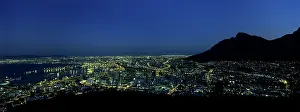 Bowl: South Africa, Cape Town, Street lights of