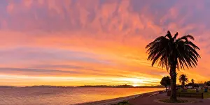 2020: Spain - 1 December 2020: bright colorful sunset
