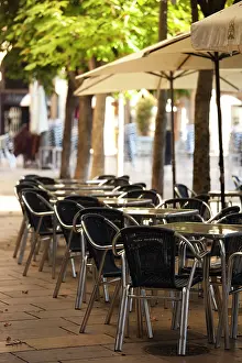 Cafe: Spain, La Rioja Region, La Rioja Province