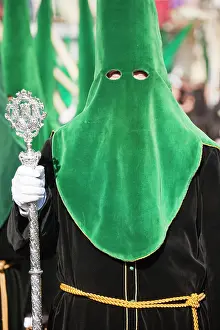 Penitents: Spain - Nazarenos (= penitents) at the Semana Santa