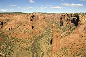 Chelly: Spiders Rock is an 800-foot sandstone rock pinnacle