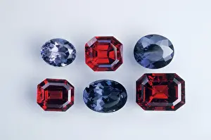 Oval: Spinel Gemstones
