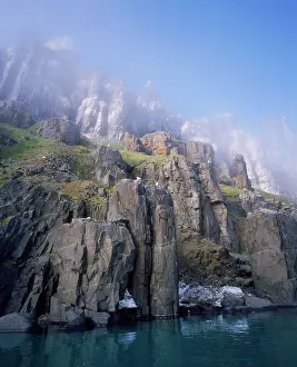 Alyssa Giustozzi: Spitsbergen Island - cliffsNorway