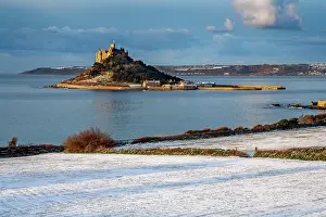 Cornish: St Michaels Mount - Snow - Cornwall - UK