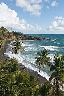 Grenadine: St. Vincent and the Grenadines. Windward
