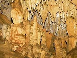Stalactite: Stalactite and Stalagmite Formations