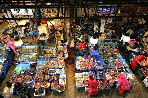 Selling: Stalls at Noryangjin Fish and Seafood Market in Seoul, K