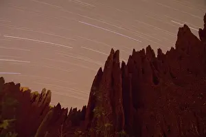 Trails: Star trails over the red rocks and badlands near Tupiza
