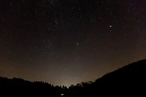 Venus: Stars at night - showing Milky Way and Venus in winter