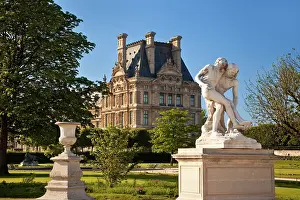 Jardin: Statue in Jardin des Tuileries with Musee