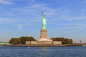 Arms: Statue of Liberty, Liberty Island, New York City
