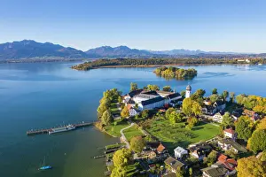 Foothills: Steam jetty and Benedictine monastery Frauenwnrth
