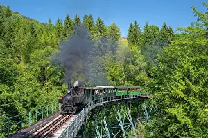 Transport: Steam locomotive of the Ybbstal railway at the viaduct