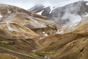 Colored: Steaming springs and colourful rhyolite mountains