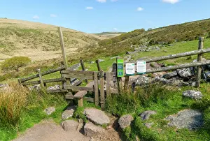 Sign: Stile and path leading tp Wistman's Wood, Dartmoor, s