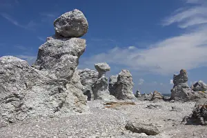 Gotland: Stone columns at Folhammar - Faroe island - Gotland, Sweden