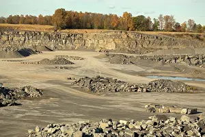 Extraction: Stone Quarry mining Onandaga limestone