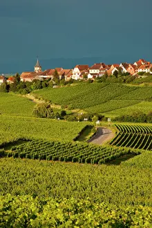 Vins: Stormy clouds over Vineyards of the Grand