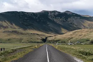 Volcanic: Straight ahead into the Icelandic highlands