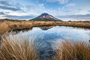 Egmont: Stratovolcano Mount Taranaki or Mount Egmont reflected