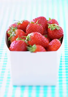 Ananassa: Strawberry, Fragaria x ananassa, Red subject