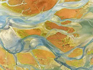 Tides: Streams at low tide in the marshland of the Walvis Bay lagoon