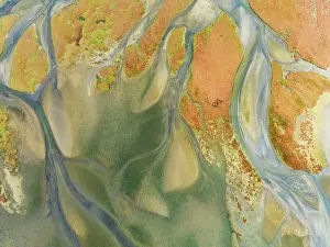 Tides: Streams at low tide in the marshland of the Walvis Bay lagoon