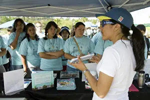 Picking: Student Clean-up of the LA River