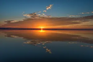 Lakeland: Stunning colors of sunrise and clouds reflected