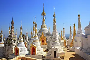 Burmese: Stupas, pagodas, temples, near Inle Lake, Myanmar, B