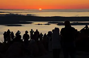 Crowds: Sunrise at Cadillac Mt - with tourists