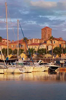 Moored: Sunrise over the harbor of La Ciotat with
