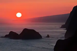Tranquility: Sunrise from Sea Cliffs at Pololu lookout