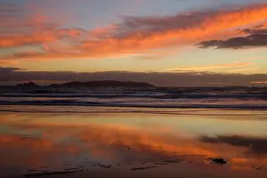 Blazing: Sunrise - spectacular sunrise over the ocean with