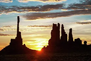 Reservation: Sunrise with Totem Pole backlit, Monument Valley