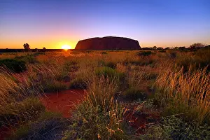 Ayers: Sunrise at Uluru, Ayers Rock, Uluru-Kata Tjuta National