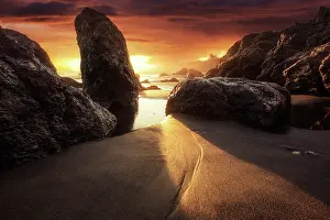 Bois: Sunset on the beach of Bois Blanc between Saint-Leu