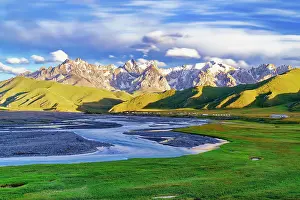 Course: Sunset over the Central Tien Shan Mountains and