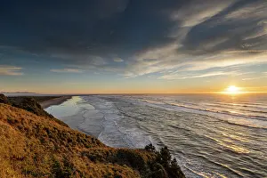 Danita Delimont: Sunset clouds over Benson Beach at Cape Disappointment State