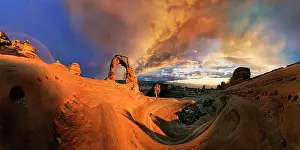 Arches: Sunset at Delicate Arch Arch, Dusk, Arches National