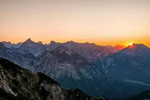 Brenkopf: Sunset behind mountain silhouette, silhouette of