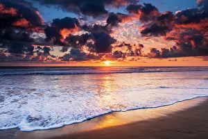 Romantic: Sunset over the Pacific at Playa Matapalo, Puntarenas