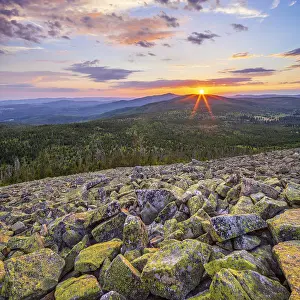 Wald: Sunset on the summit of the Lusen, view over Blockhalde
