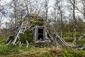 Kettle: Sweden, Jamtland, Valadalen Nature Preserve