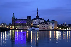 Swedish: Sweden. Stockholm. The night view of Riddarholmen