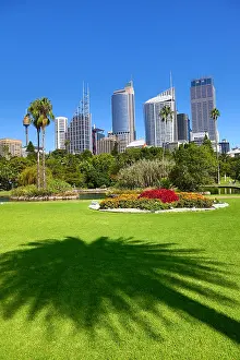 Sydney: Sydney city skyline and CBD and the Royal Botanic