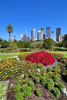 Sydney: Sydney city skyline and CBD and the Royal Botanic