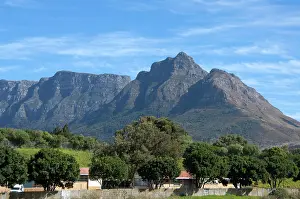 Wharf: Back side of Table Mountain, Cape Town